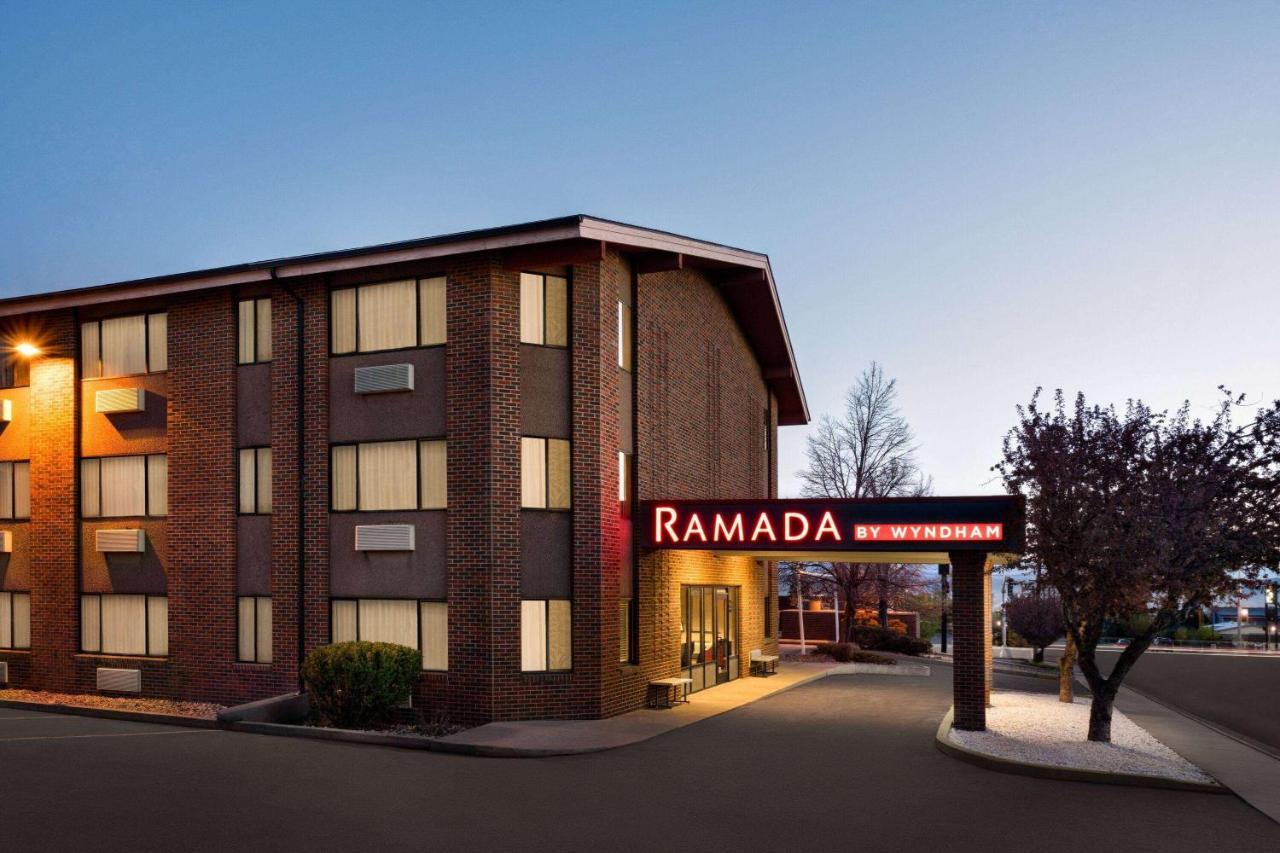 Hôtel Ramada By Wyndham Helena Extérieur photo